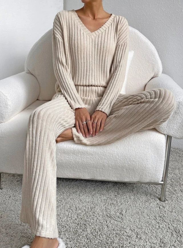 Ms Pretty 2-Piece Loungewear Set